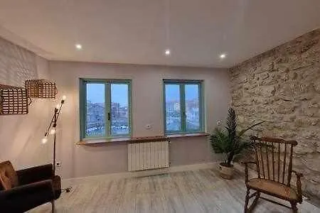 Piso Con Vistas Al Puerto Vut3207as شقة