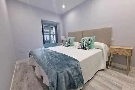 Piso Con Vistas Al Puerto Vut3207as شقة